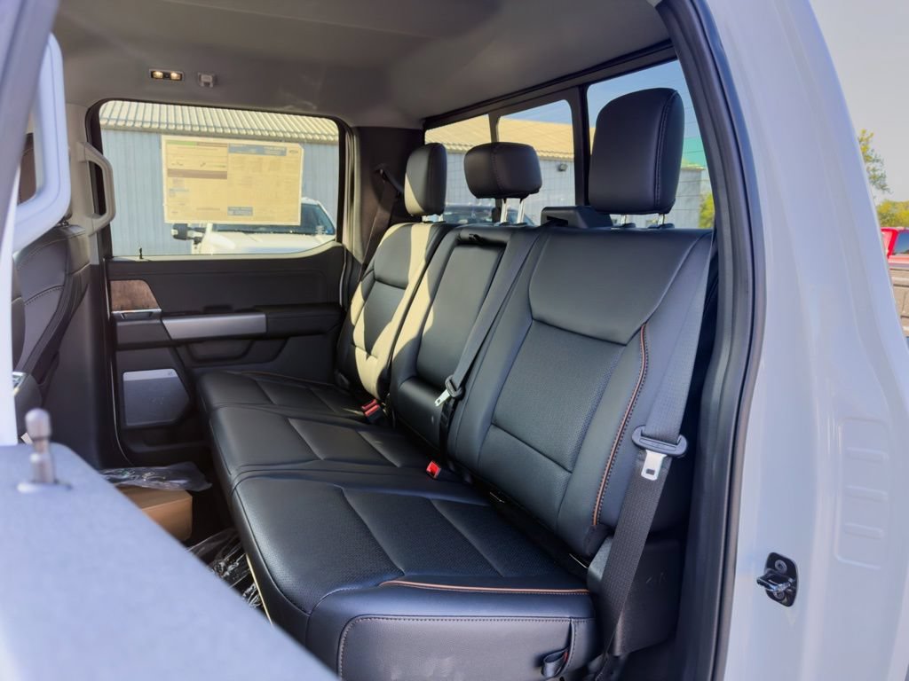 New 2027 Ford F350 Lariat w/ Black Appearance Package AWD/4WD image 7