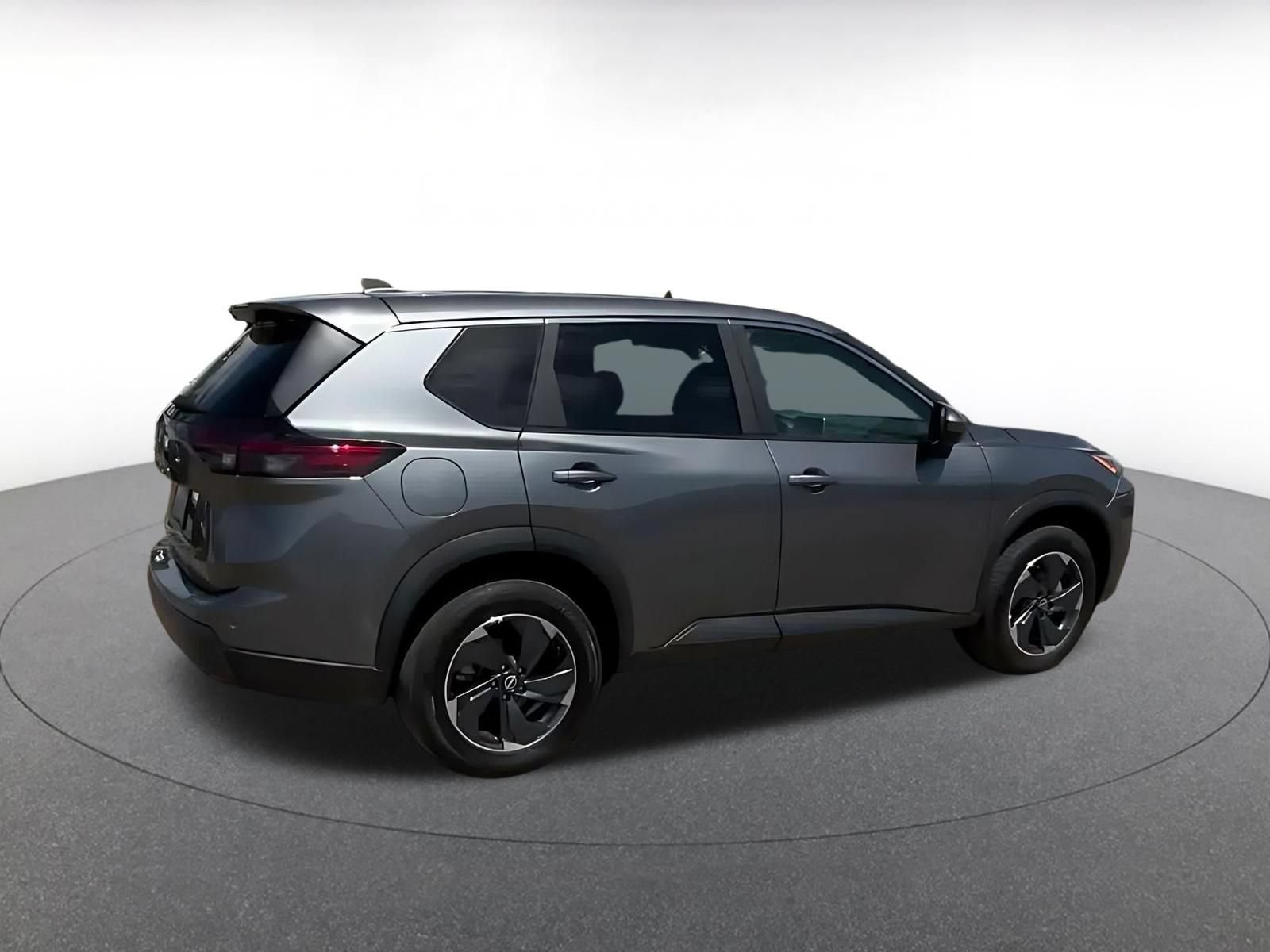 Used 2025 Nissan Rogue SV FWD image 14