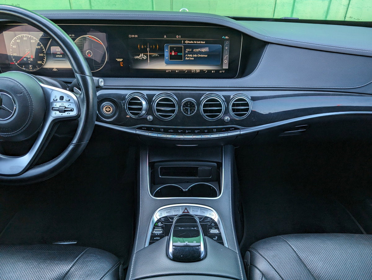 Used 2020 Mercedes-Benz S 450 Sedan image 26