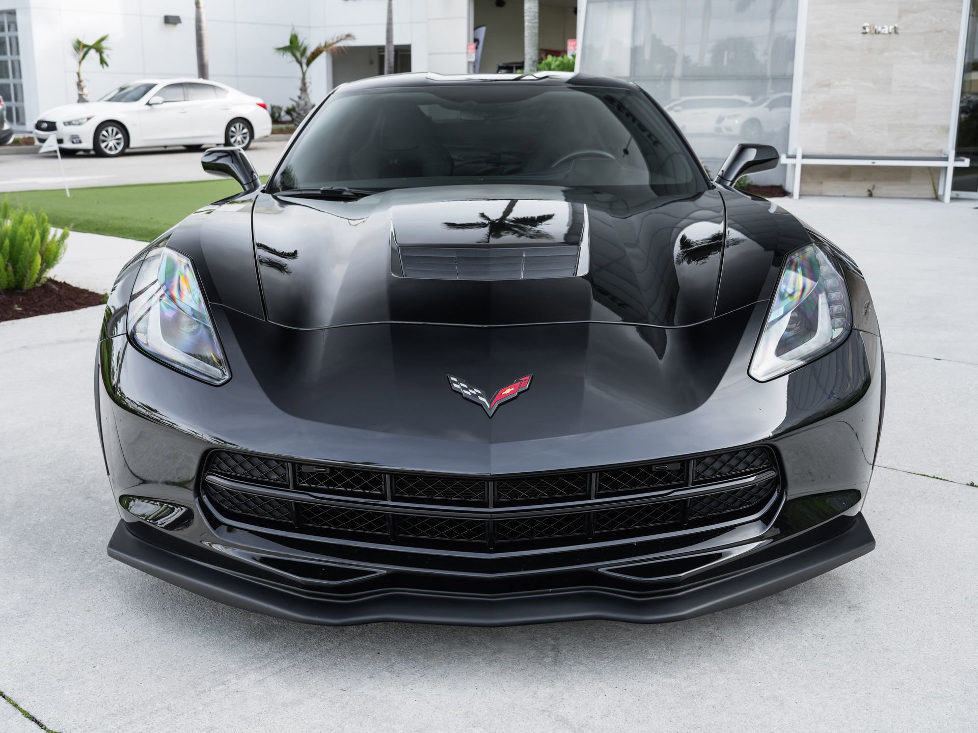 Used 2019 Chevrolet Corvette Stingray Coupe w/ Carbon Flash Badge Package RWD image 4