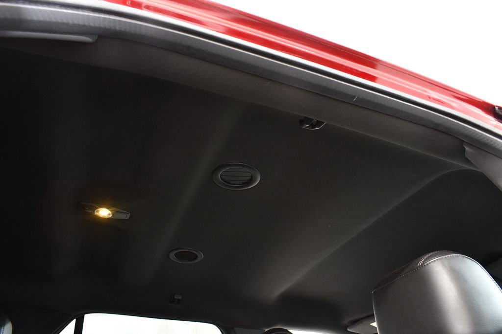 Used 2015 Ford Explorer XLT w/ Equipment Group 202B image 18
