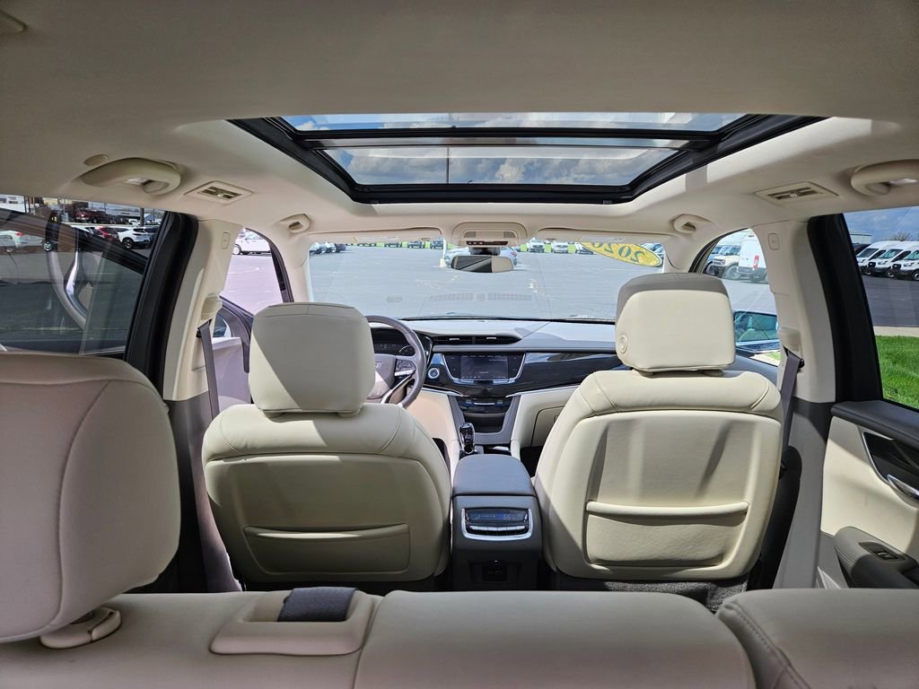 Used 2020 Cadillac XT6 Premium Luxury w/ LPO, Floor Liner Package FWD image 26