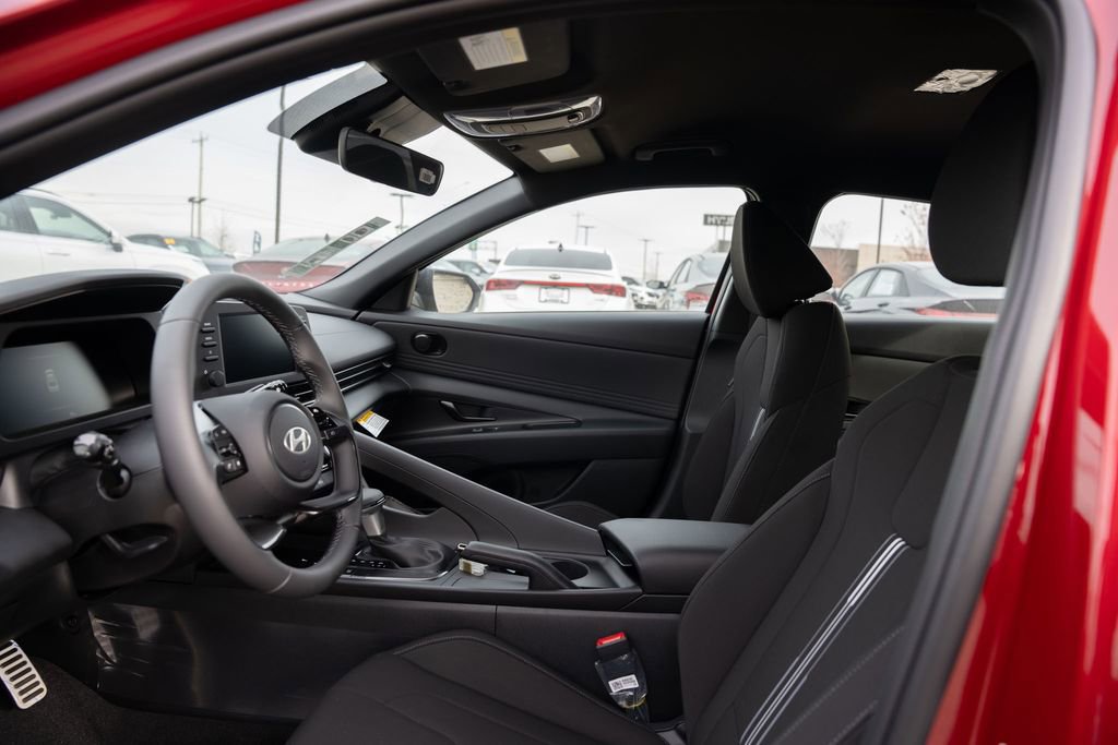 New 2025 Hyundai Elantra Sport image 19