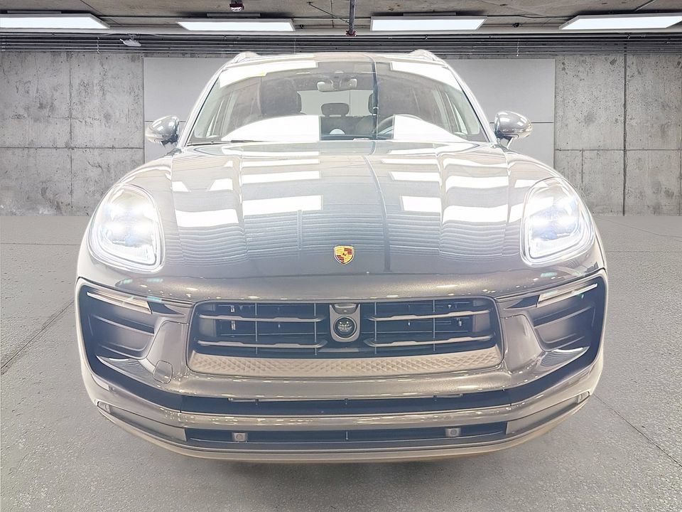 New 2026 Porsche Macan AWD/4WD image 6