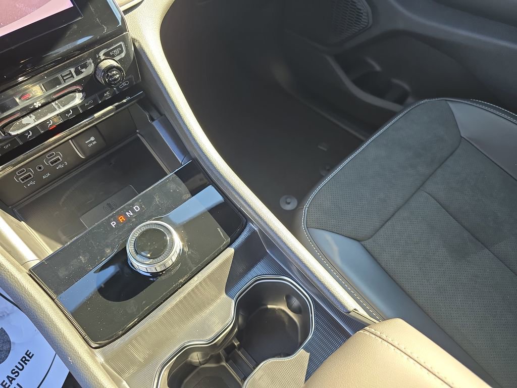 New 2025 Jeep Grand Cherokee Altitude image 25