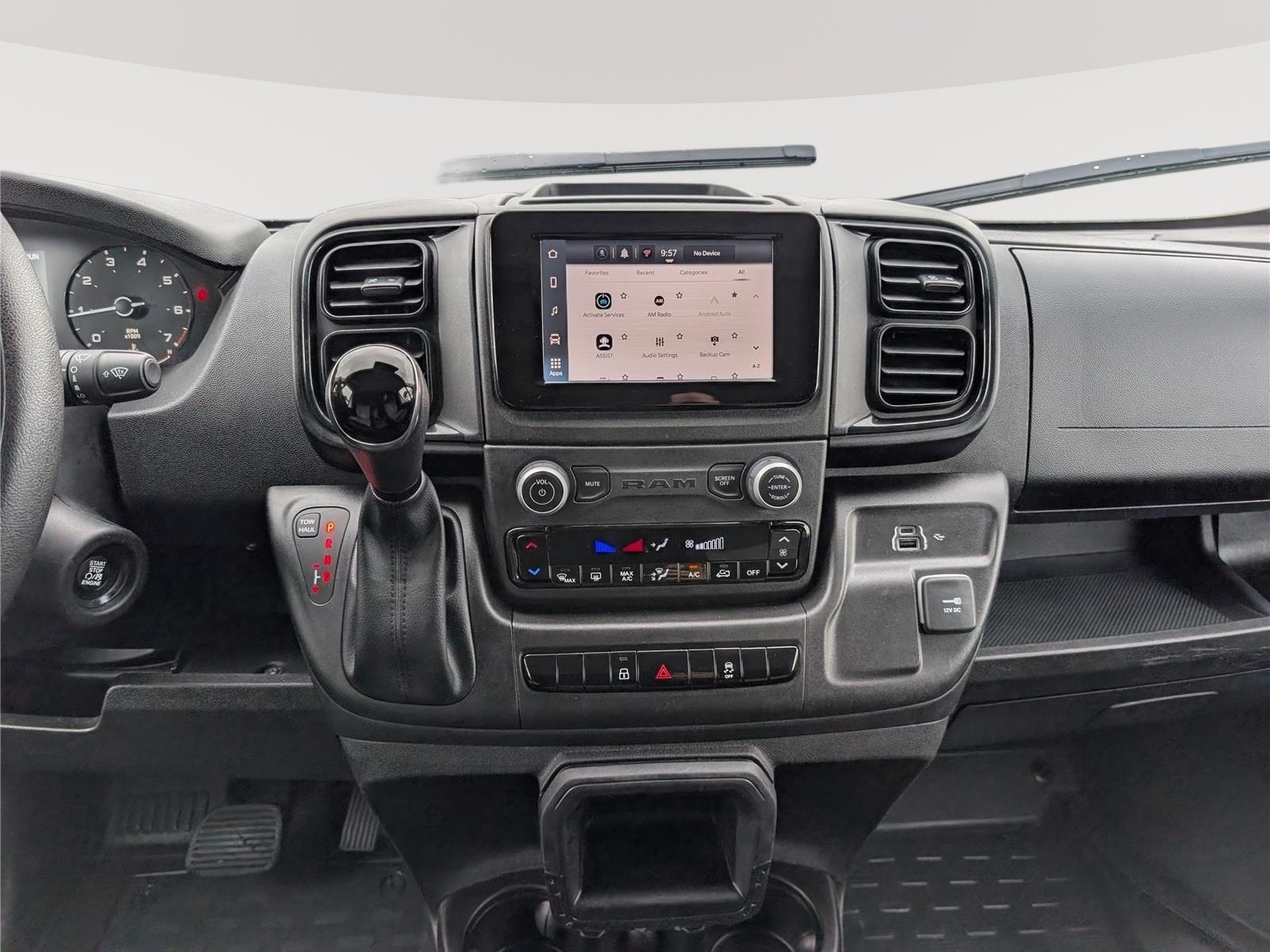 Used 2024 RAM ProMaster 2500 w/ Convenience Group FWD image 14