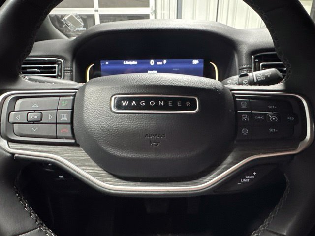 Used 2024 Jeep Wagoneer Series III AWD/4WD image 11