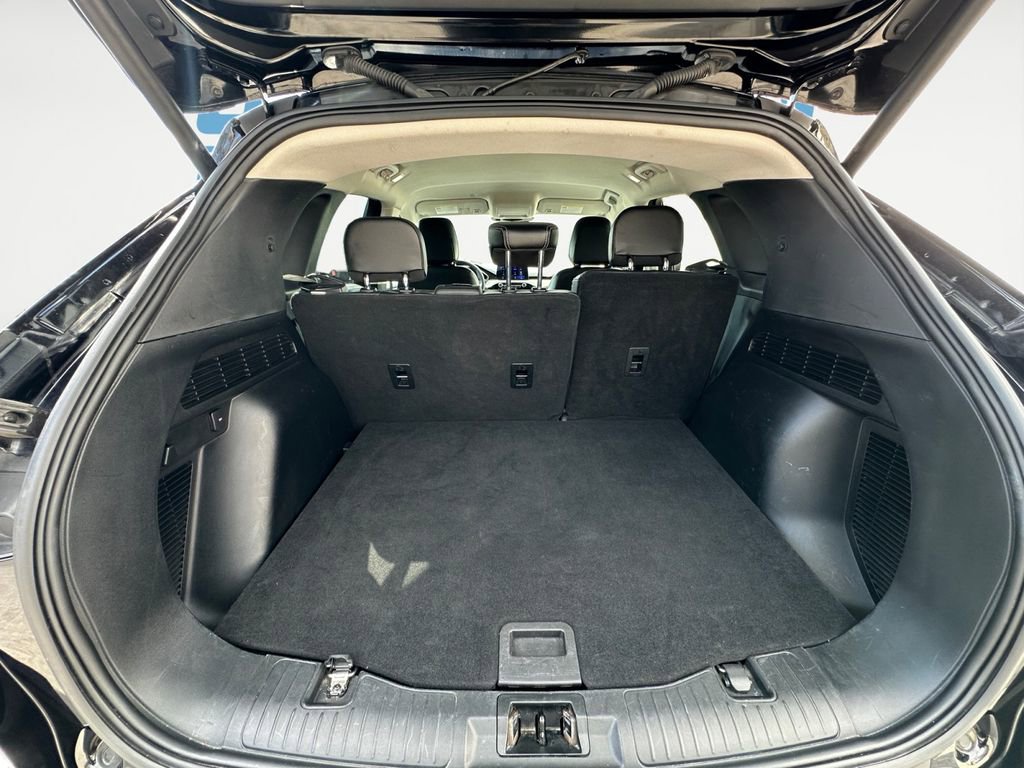 Used 2022 Ford Escape SEL image 18