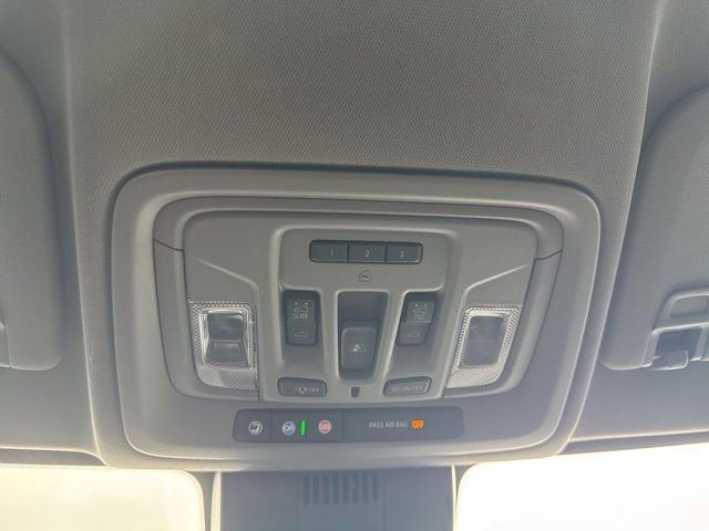 Used 2024 Chevrolet Silverado 3500 LTZ w/ LTZ Convenience Package image 26