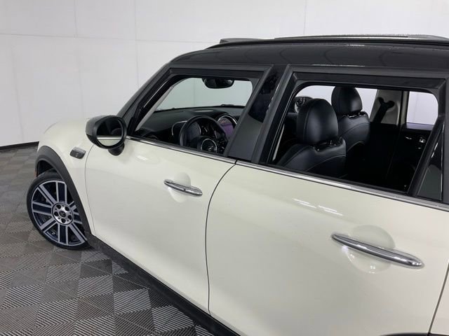 Used 2022 MINI Cooper S w/ Premium Package image 40