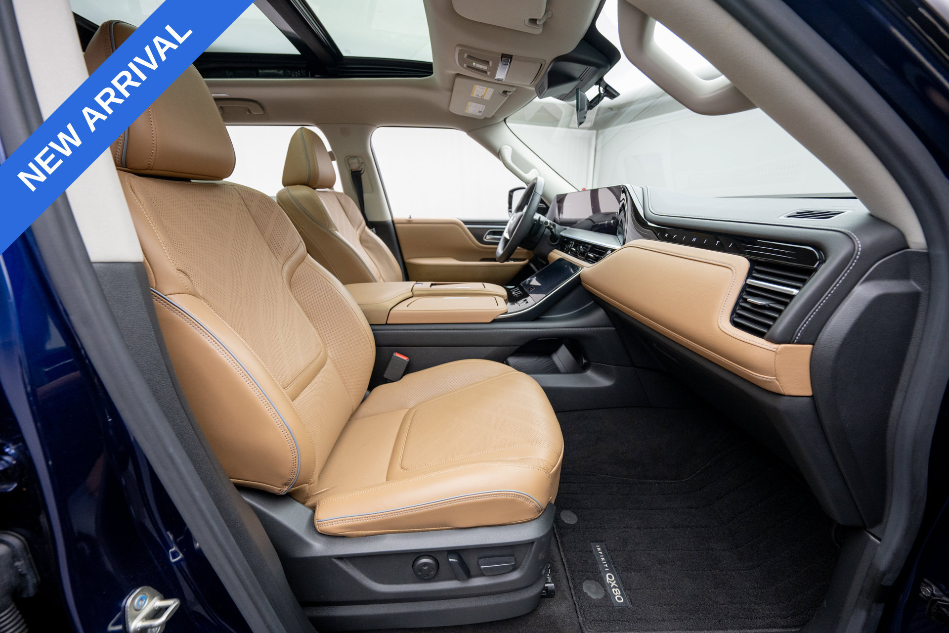 Used 2025 INFINITI QX80 Luxe AWD/4WD image 14