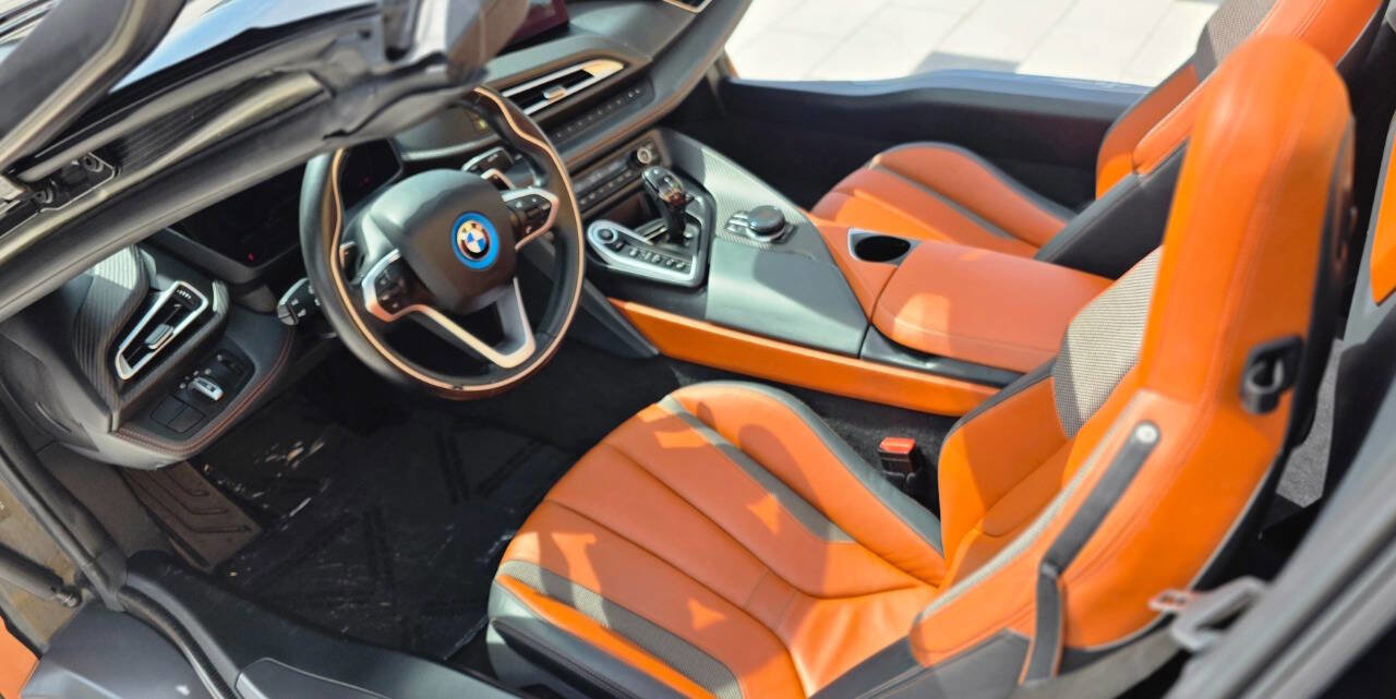 Used 2019 BMW i8 Roadster image 33