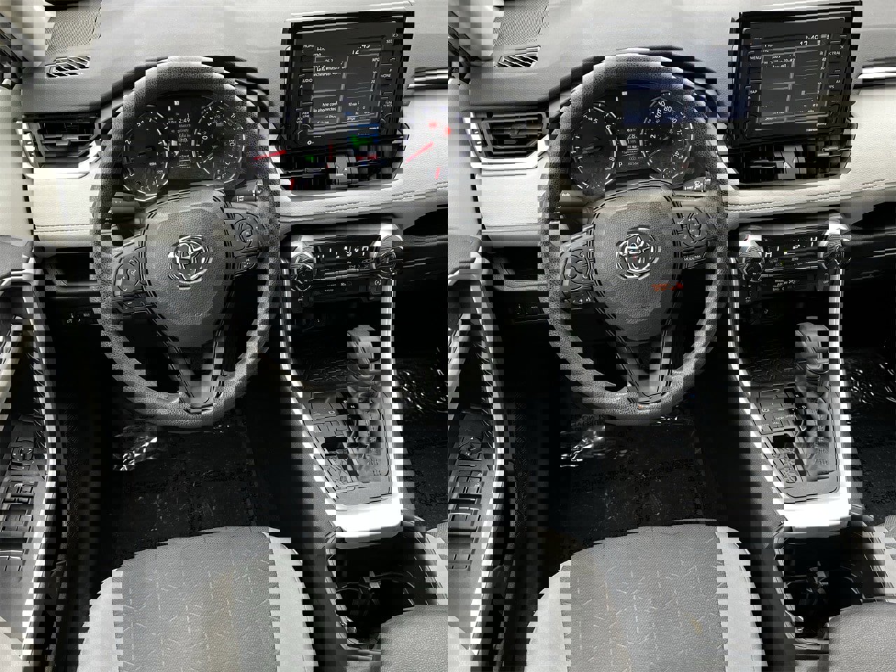 Used 2022 Toyota RAV4 XLE image 10