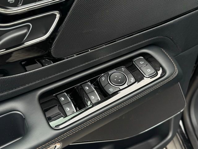 New 2026 Lincoln Aviator AWD image 14