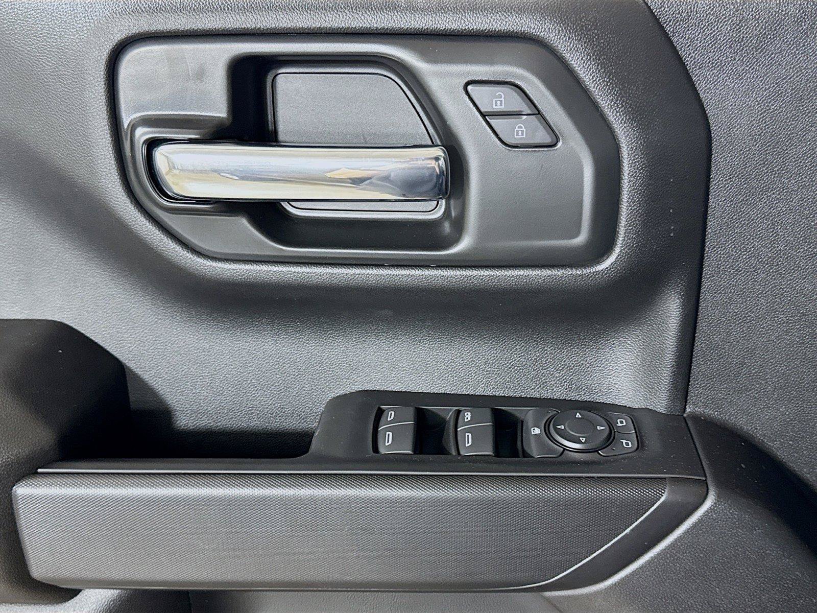 New 2026 Chevrolet Silverado 1500 Custom AWD/4WD image 16