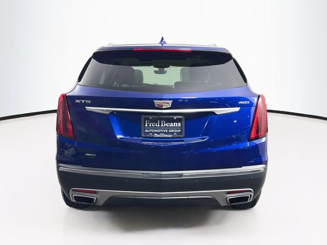 Used 2023 Cadillac XT5 Premium Luxury w/ Technology Package AWD/4WD image 8