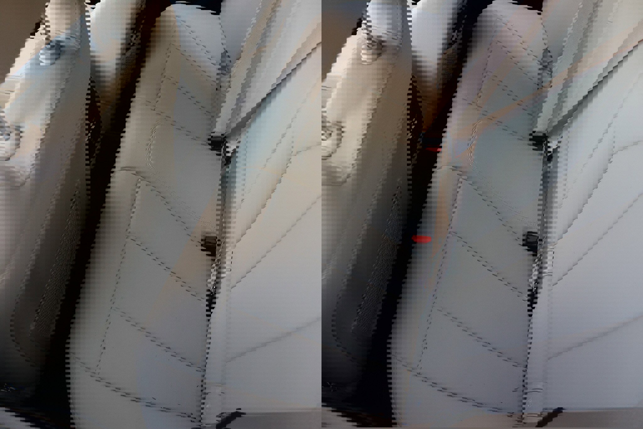 Used 2021 BMW 330i w/ Convenience Package image 13