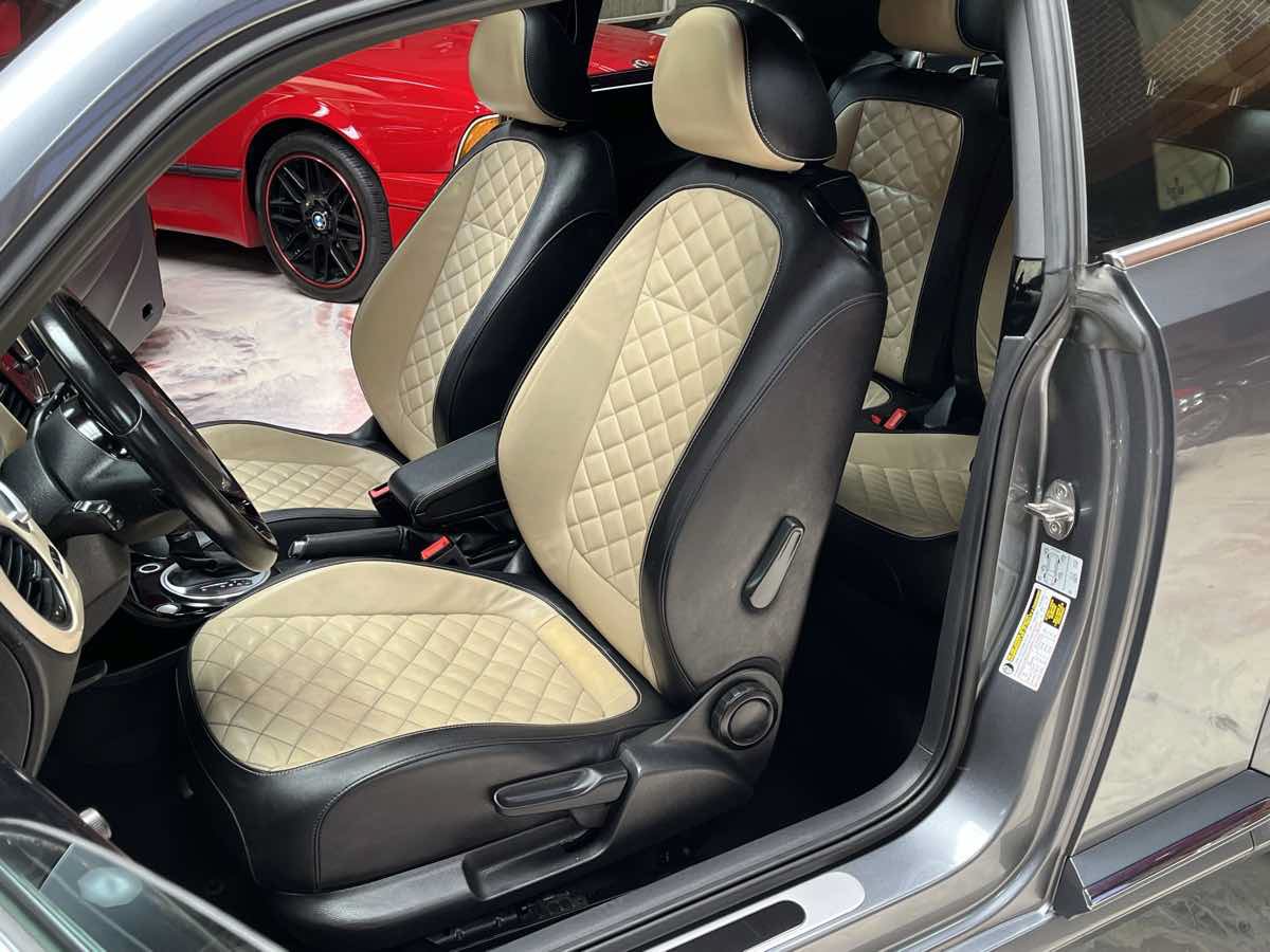 Used 2019 Volkswagen Beetle 2.0T Final Edition SEL FWD image 21