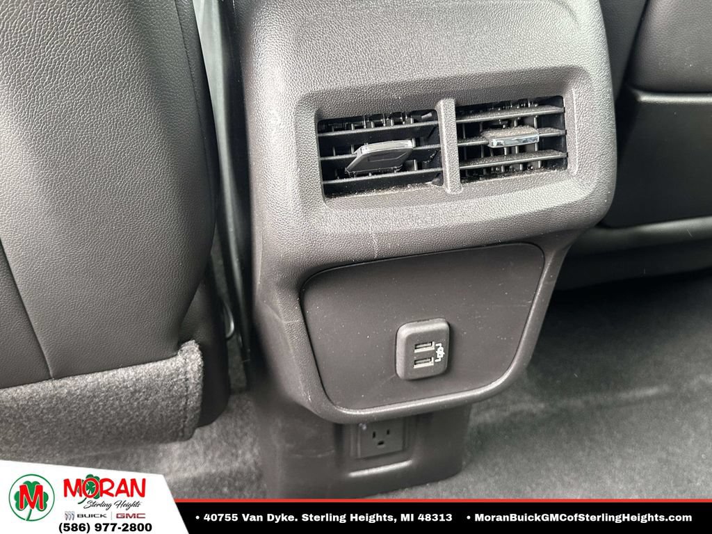 Certified 2024 GMC Terrain SLT FWD image 13