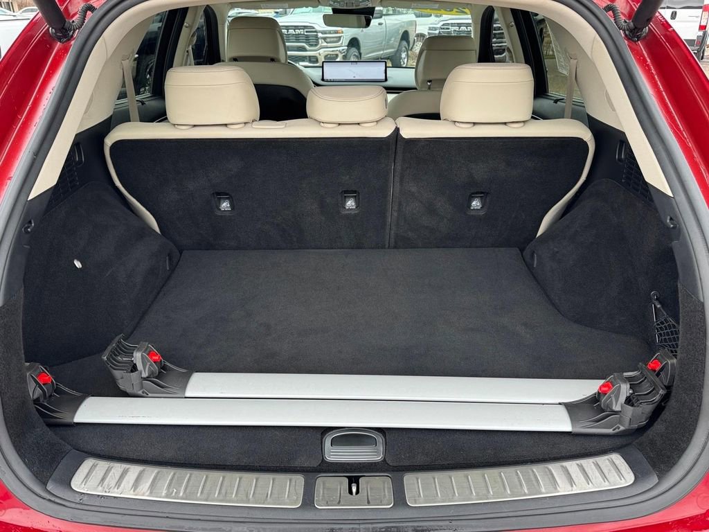 Used 2022 Genesis GV70 2.5T w/ Advanced Package image 5