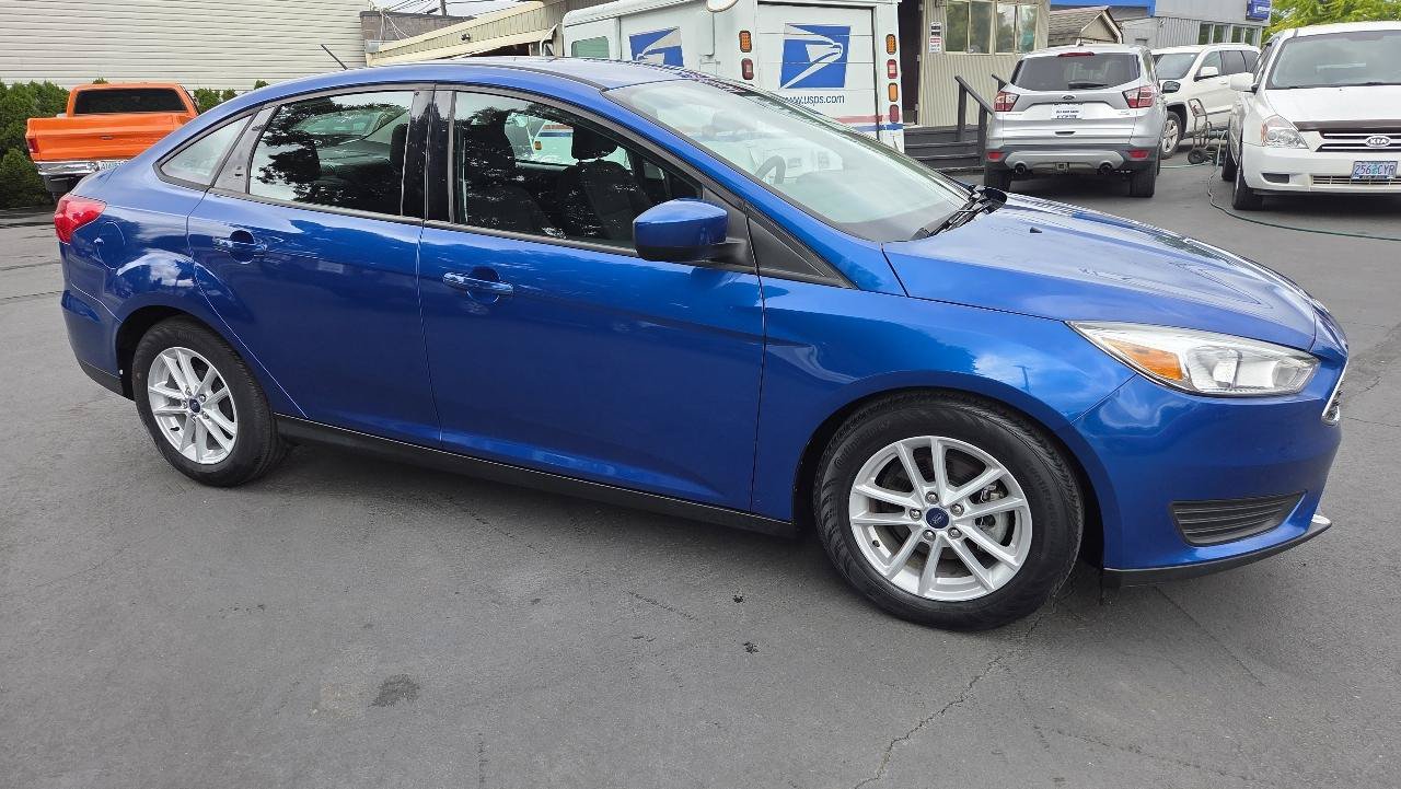 Used 2018 Ford Focus SE FWD image 6