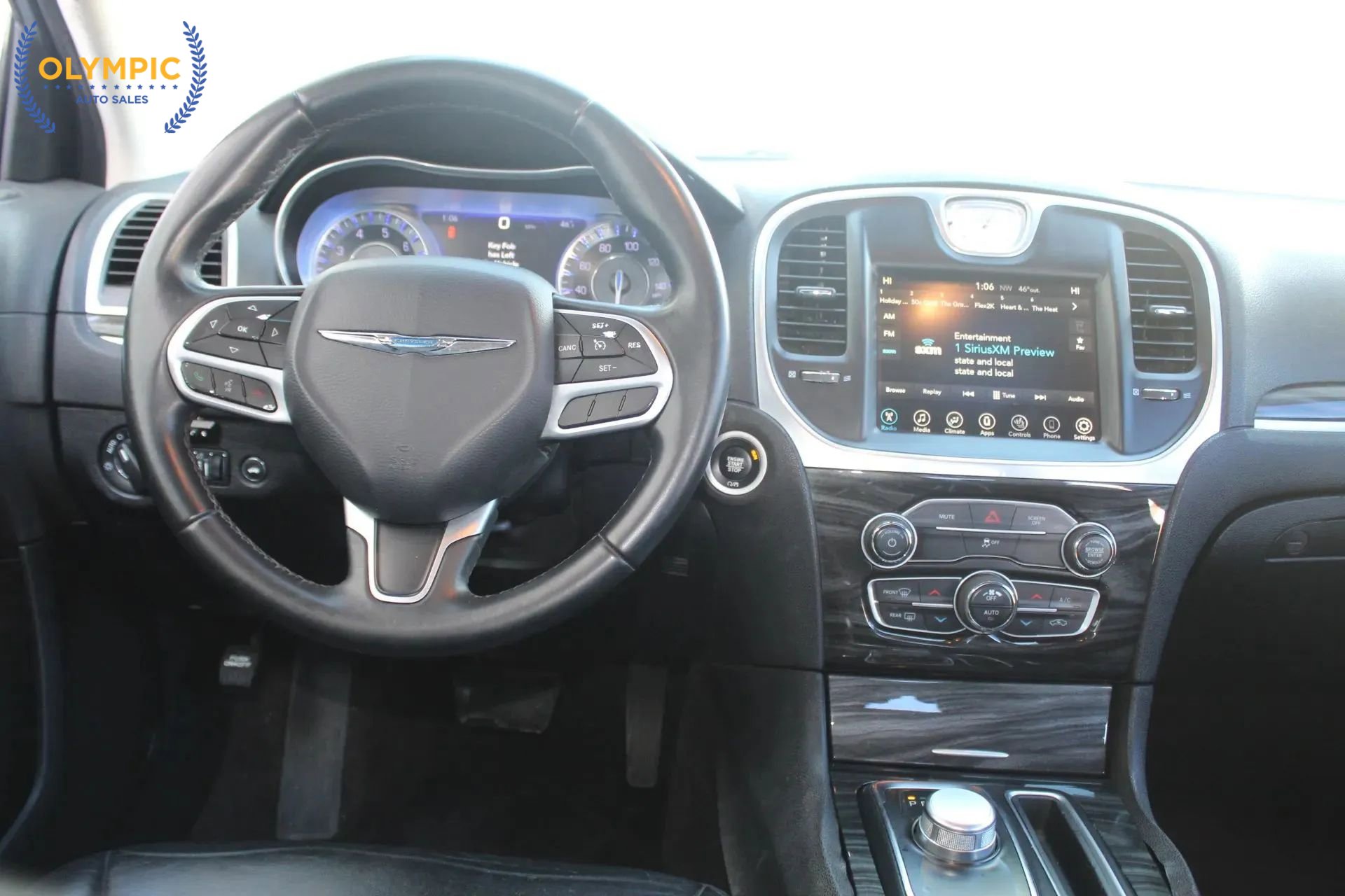 Used 2017 Chrysler 300 Limited image 17