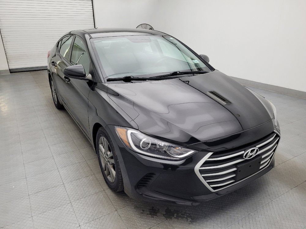 Used 2017 Hyundai Elantra SE image 13