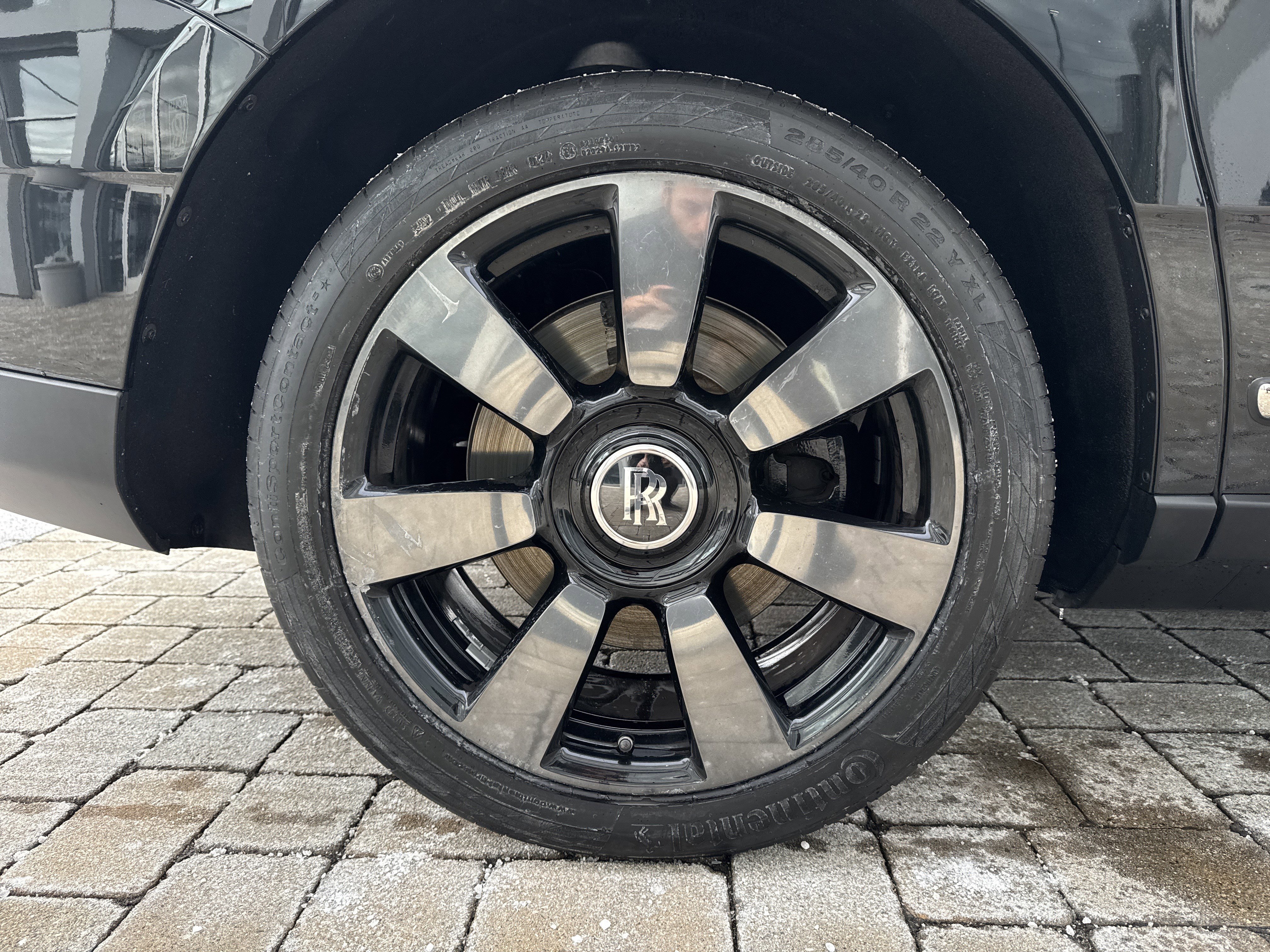 Certified 2024 Rolls-Royce Cullinan image 30