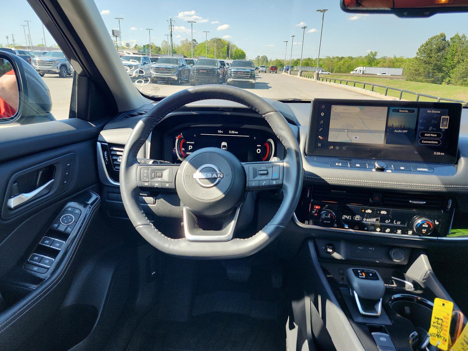 Used 2024 Nissan Rogue SL w/ SL Premium Package image 12