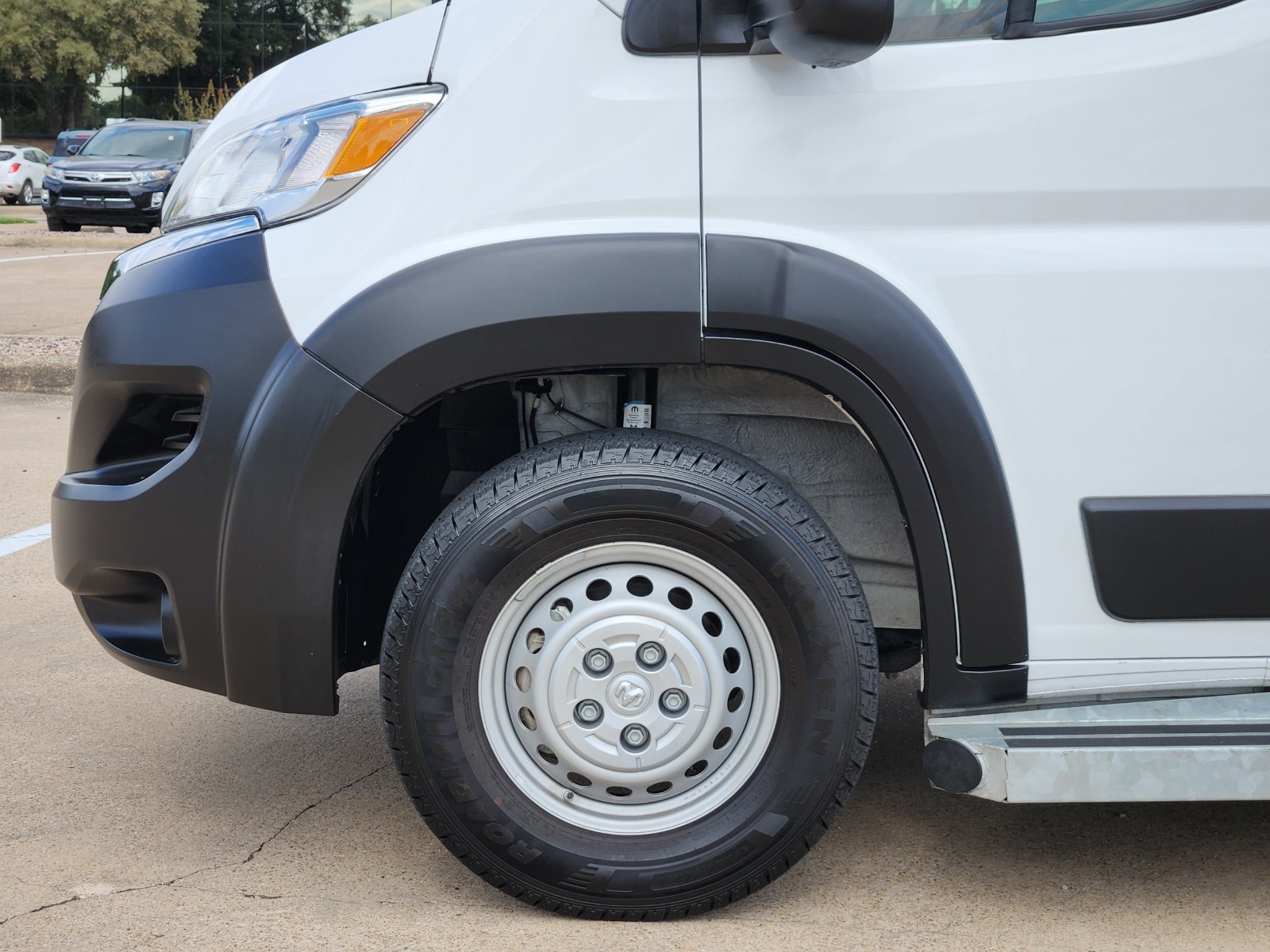 Used 2025 RAM ProMaster 2500 w/ U-Haul Equipment Group FWD image 8