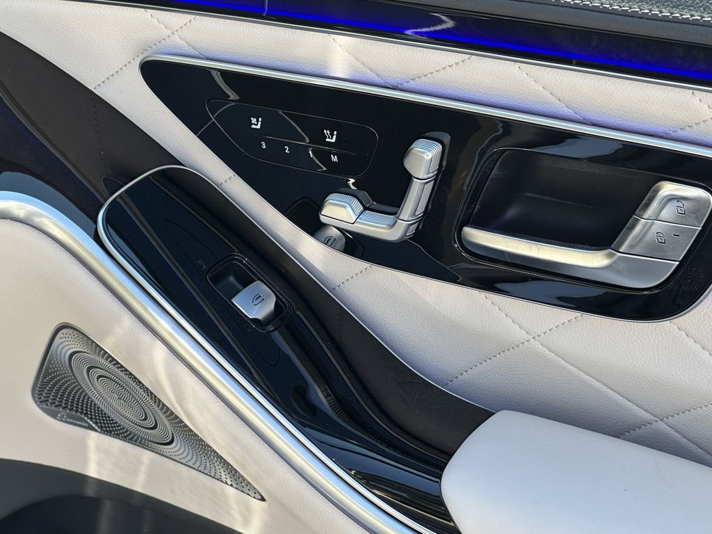 New 2026 Mercedes-Benz S 580e 4MATIC Sedan image 17