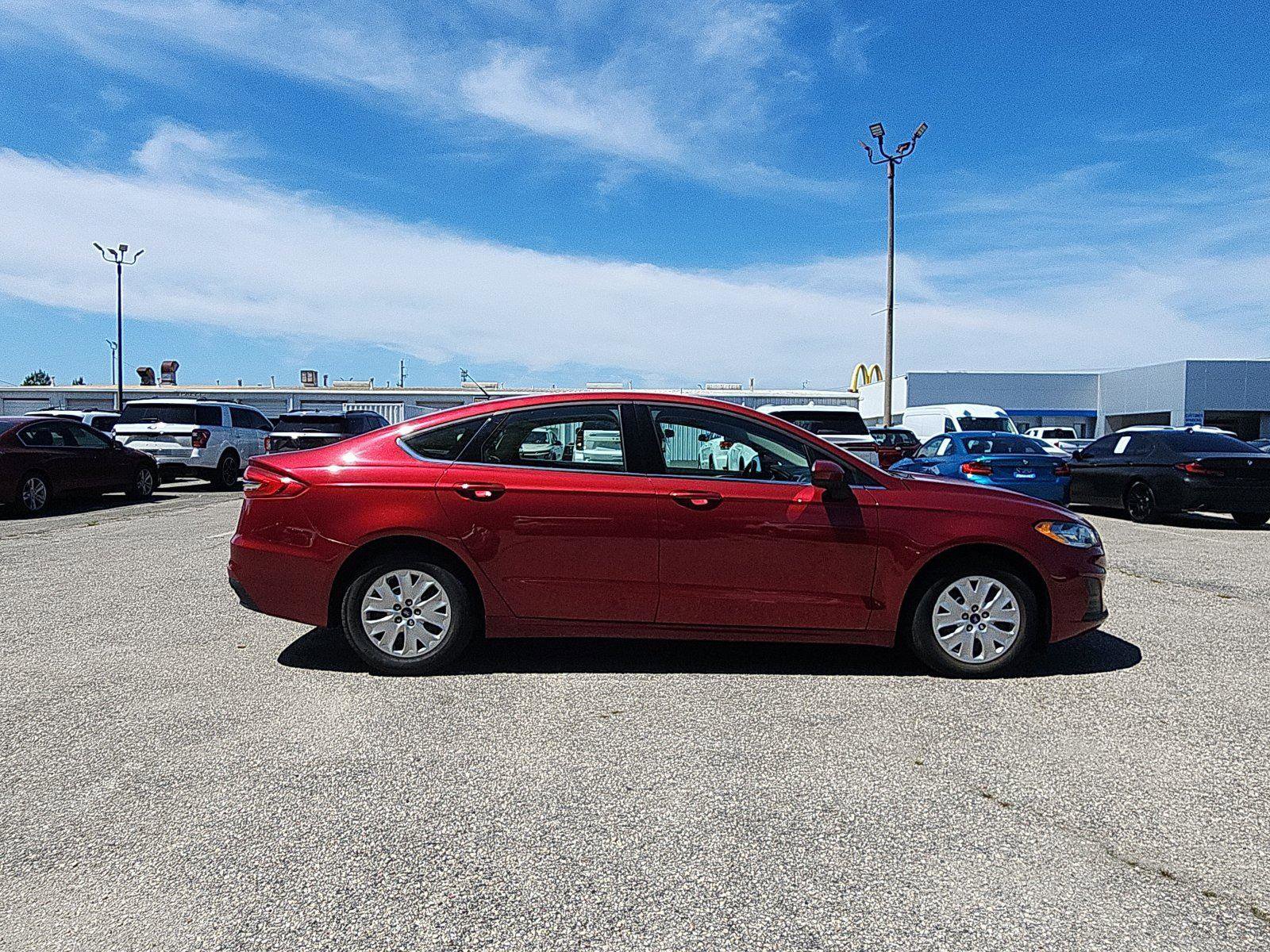 Used 2019 Ford Fusion S FWD image 5