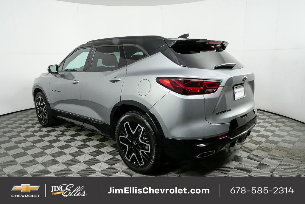 Used 2023 Chevrolet Blazer RS w/ Driver Confidence II Package image 3