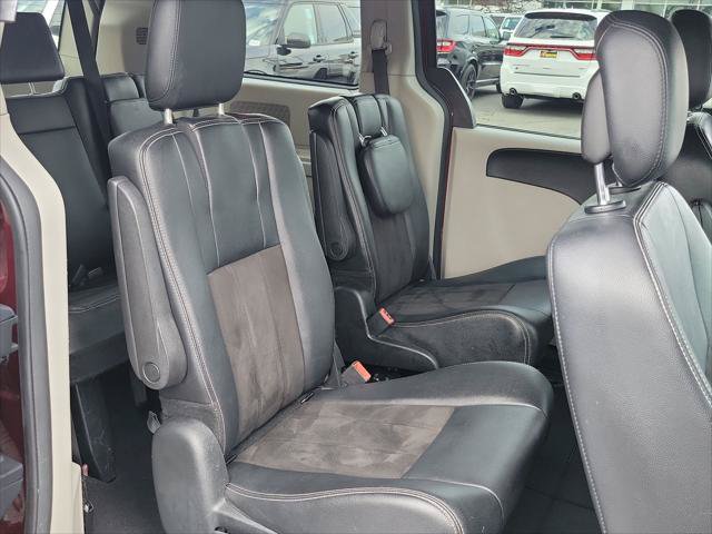 Certified 2020 Dodge Grand Caravan SXT FWD image 23
