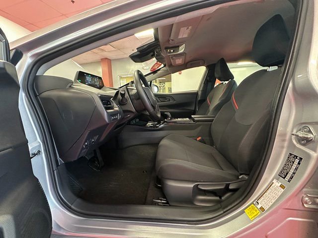 Used 2024 Toyota Prius Prime SE image 10