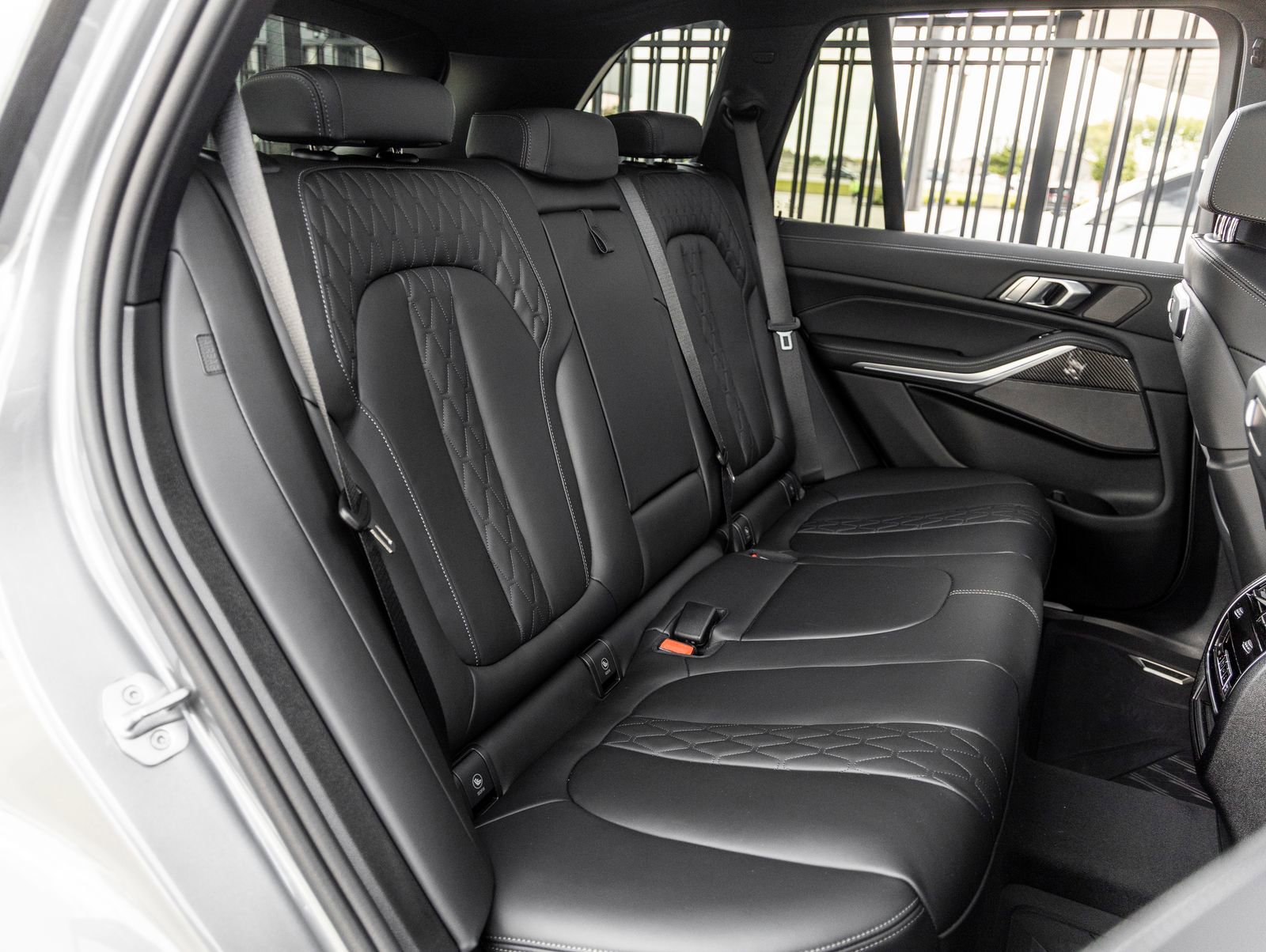 Used 2026 BMW X5 M60i w/ Climate Comfort Package image 45