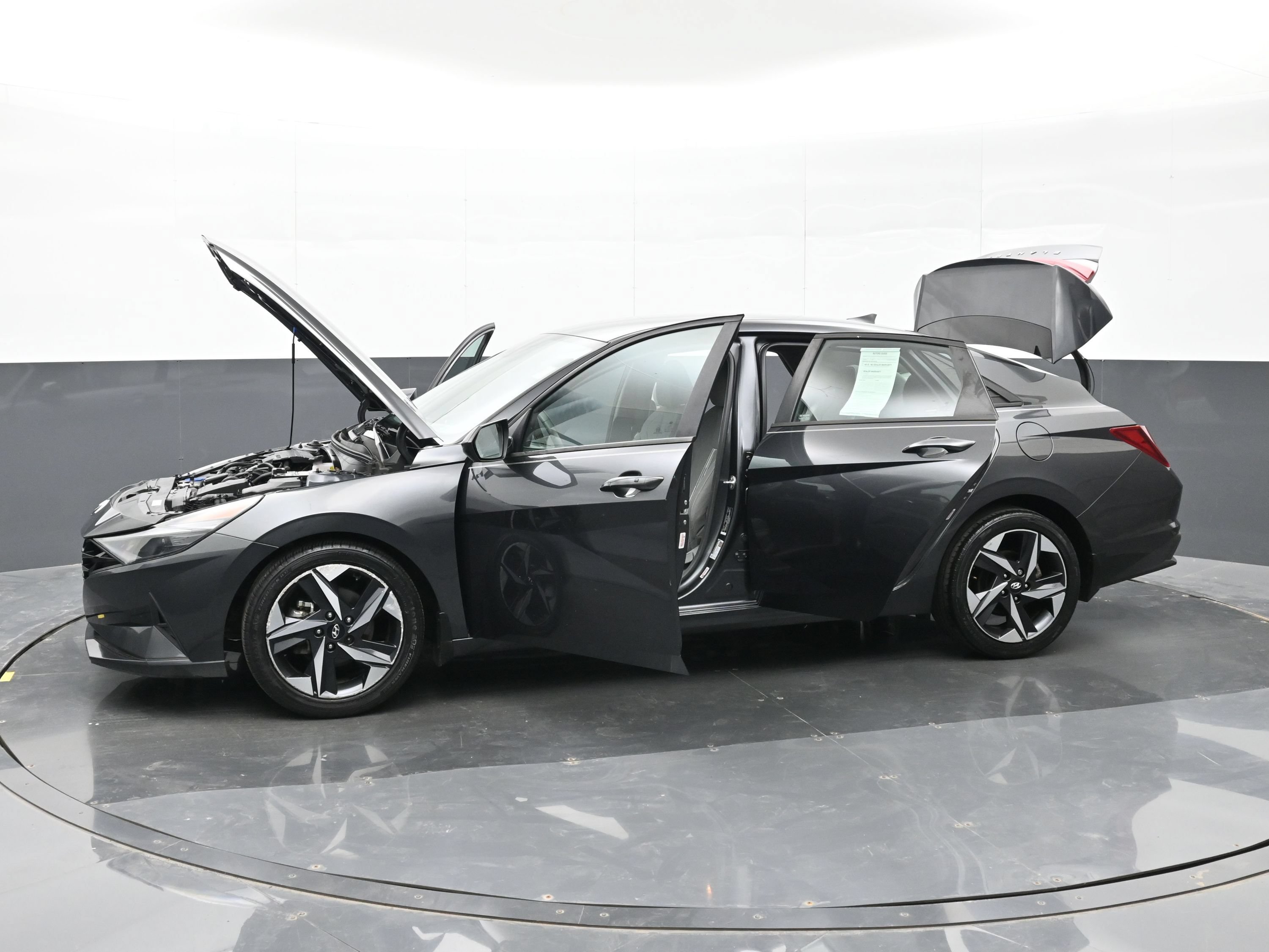 Used 2023 Hyundai Elantra SEL w/ Convenience Package FWD image 48