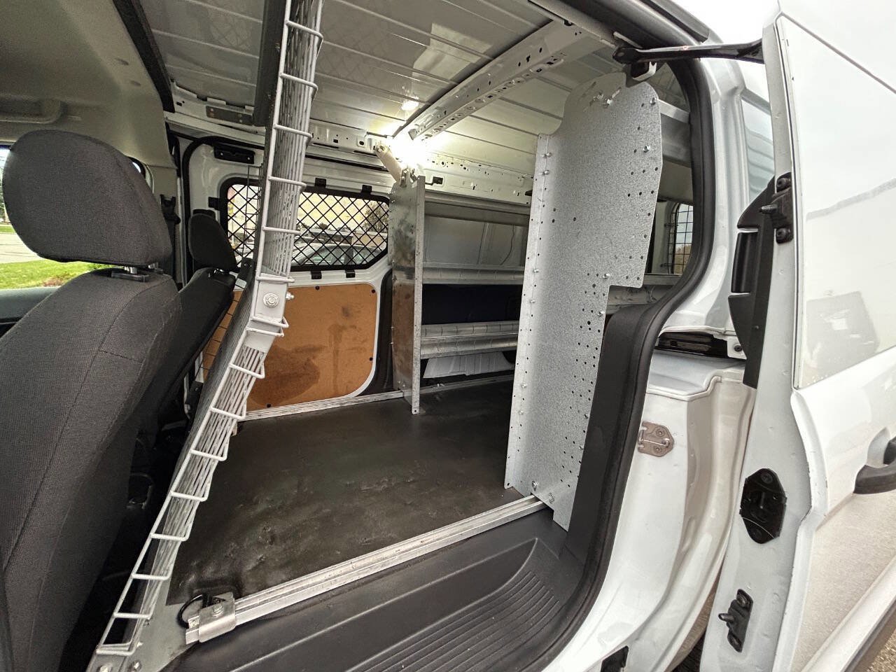 Used 2018 Ford Transit Connect XL image 26