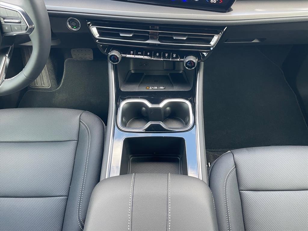 New 2026 Chevrolet Traverse LT FWD image 17
