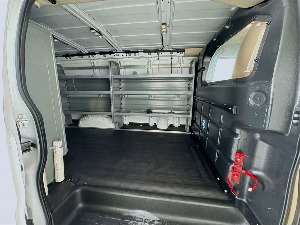 Used 2021 Chevrolet Express 2500 w/ Driver Convenience Package image 8