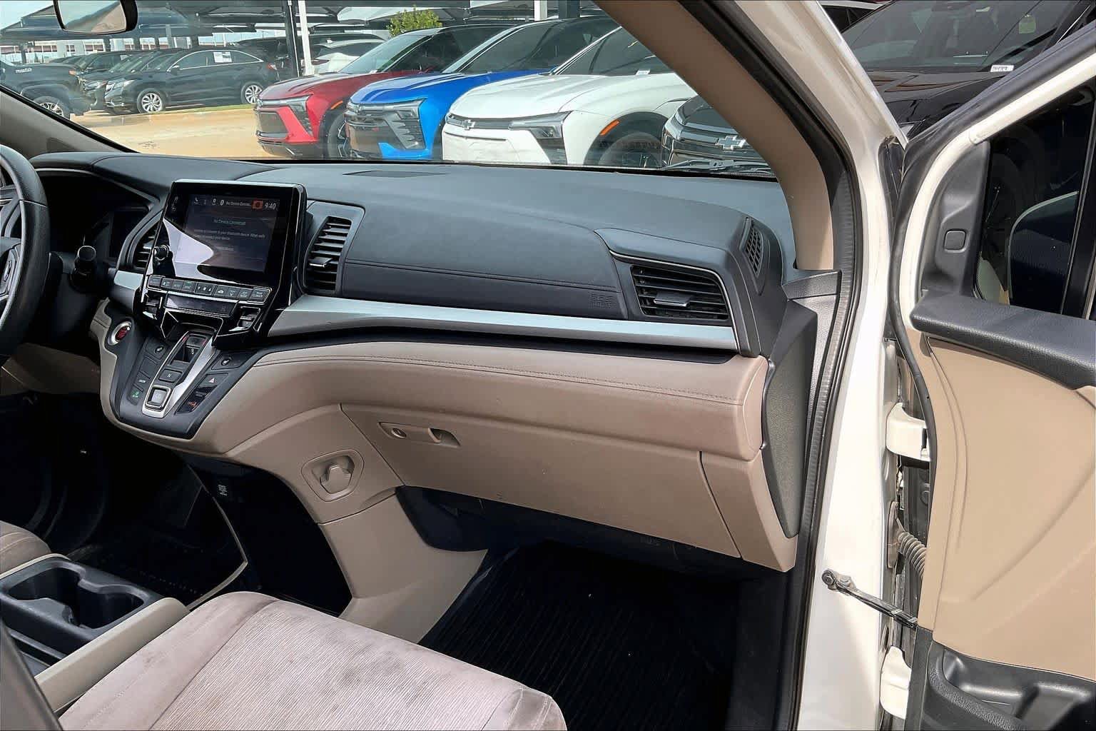 Used 2018 Honda Odyssey EX image 17