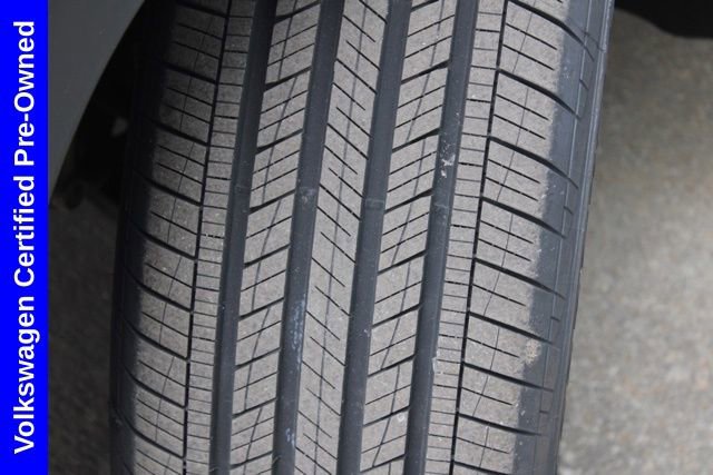 Used 2022 Volkswagen Atlas Cross Sport SE w/ Panoramic Sunroof Package image 15