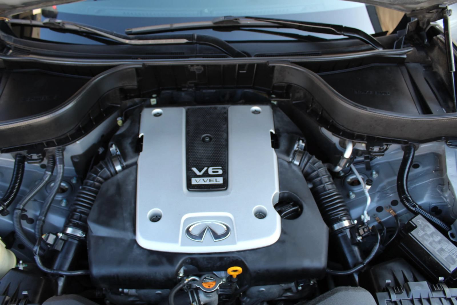 Used 2017 INFINITI QX70 2WD image 40