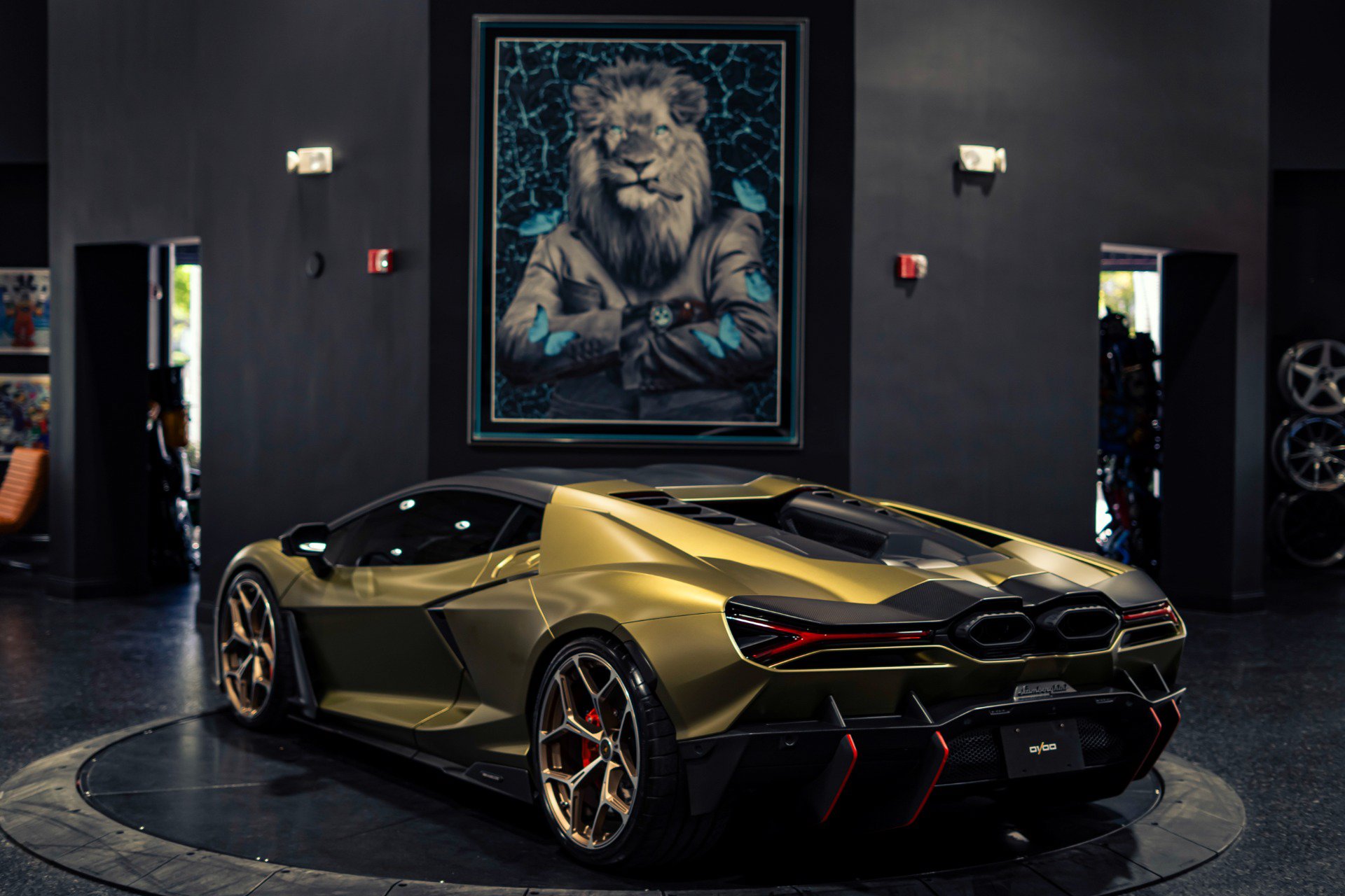 Used 2025 Lamborghini Revuelto AWD/4WD image 57