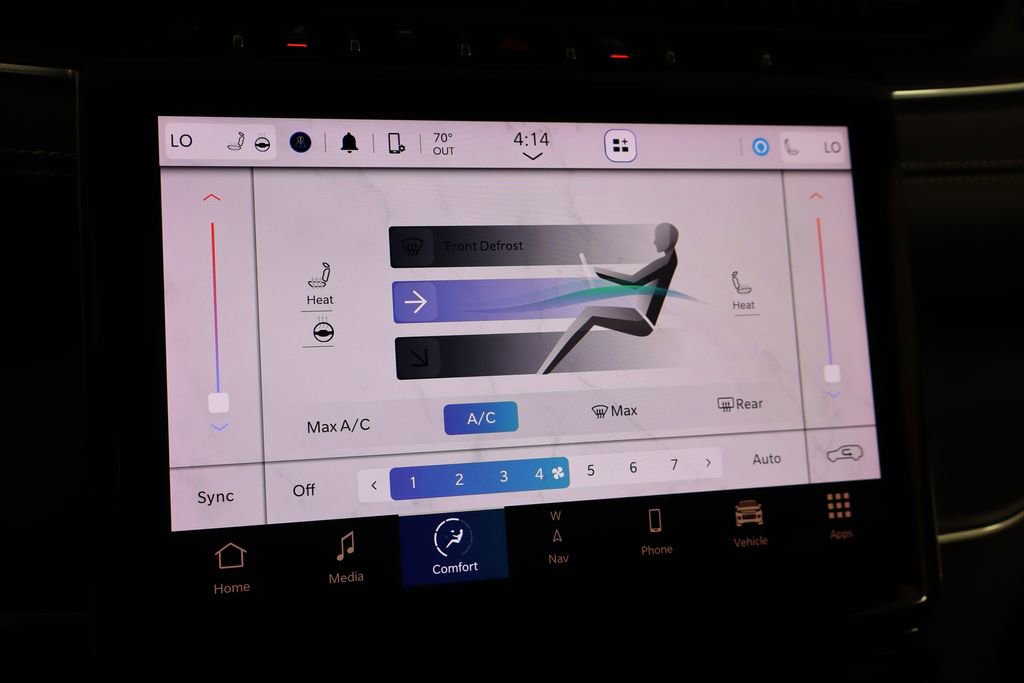 Used 2023 Jeep Grand Cherokee Limited AWD/4WD image 32