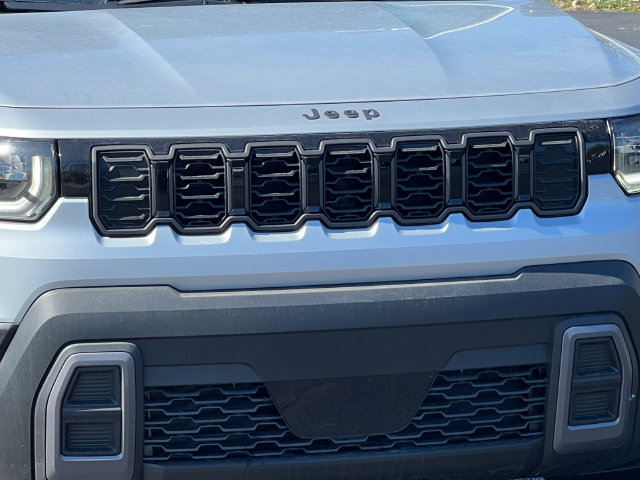New 2026 Jeep Cherokee Laredo AWD/4WD image 37