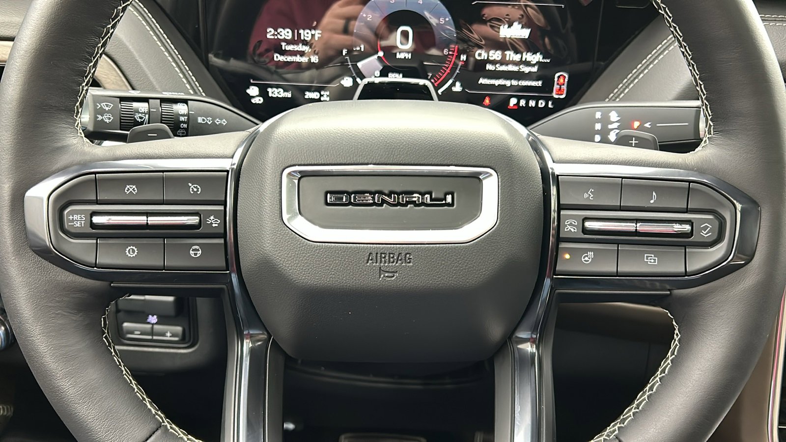 Used 2025 GMC Yukon XL Denali Ultimate image 25