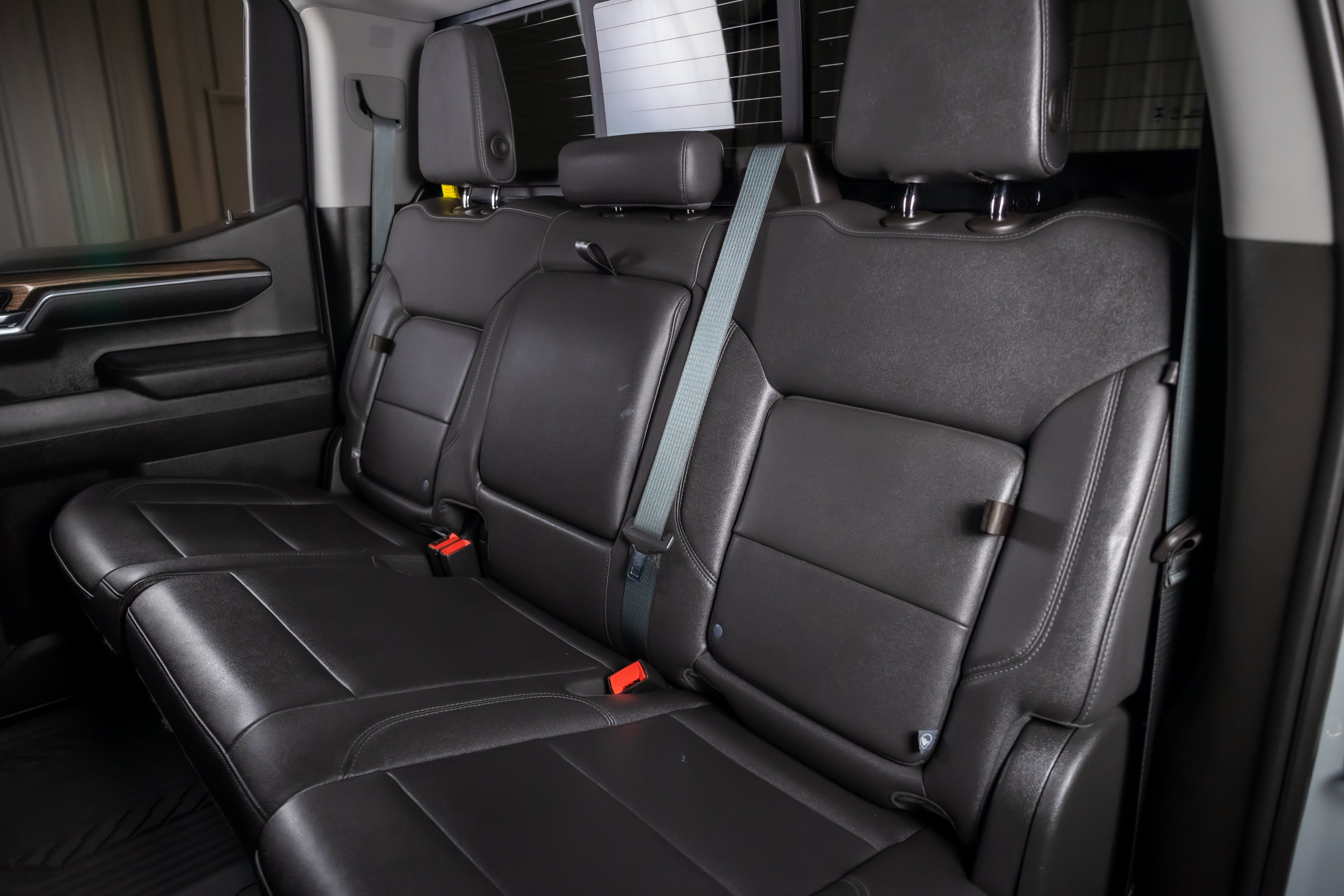 Used 2024 Chevrolet Silverado 1500 LT Trail Boss w/ LT Trail Boss Premium Package AWD/4WD image 24