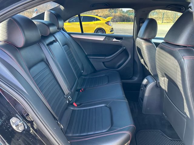 Used 2014 Volkswagen Jetta GLI Autobahn image 11