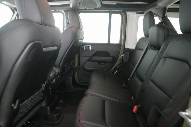Used 2025 Jeep Wrangler Unlimited Rubicon image 28